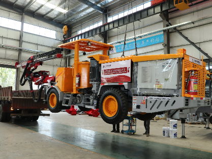 CYTJ45-Mine-Hydraulic-Drilling-Jumbo-Loading